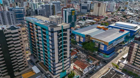 Apartamento 2 Quartos com Varanda e M�veis Planejados � venda no Edif�cio Aquarius