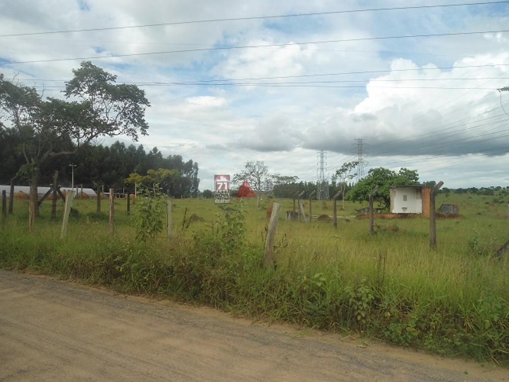 Comprar Terreno / &Aacute;rea em Pindamonhangaba R$ 40.800.000,00 - Foto 2