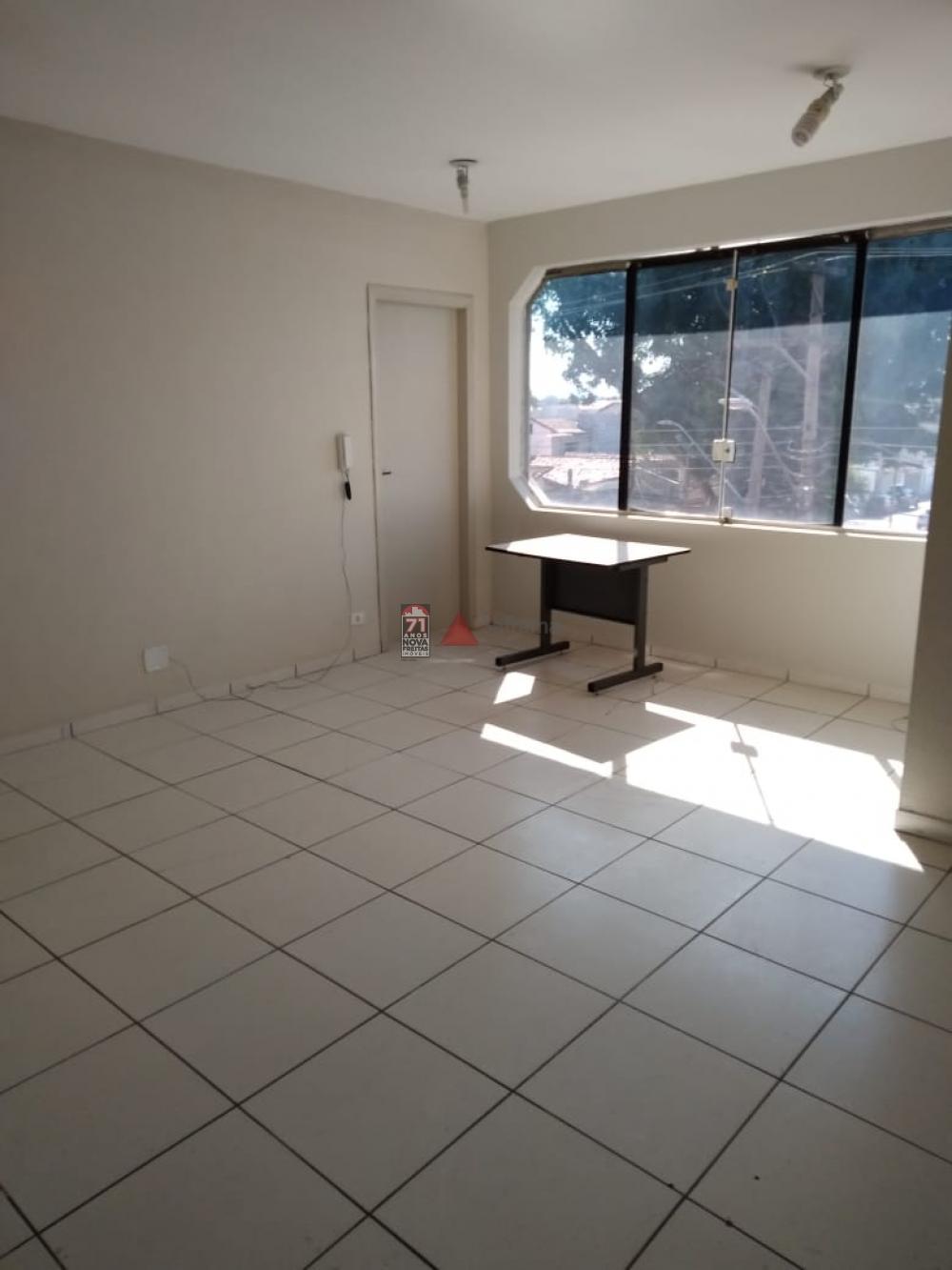 Alugar Comercial / Sala em S&atilde;o Jos&eacute; dos Campos R$ 900,00 - Foto 3
