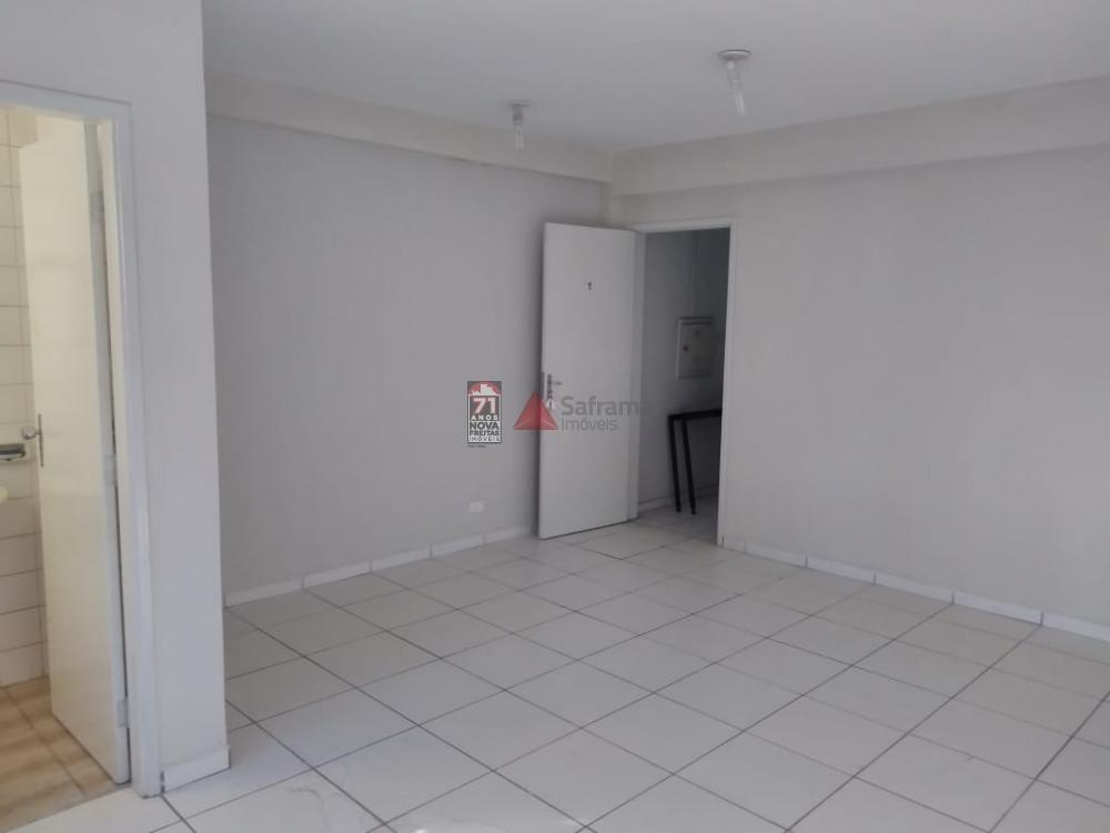 Alugar Comercial / Sala em S&atilde;o Jos&eacute; dos Campos R$ 900,00 - Foto 2