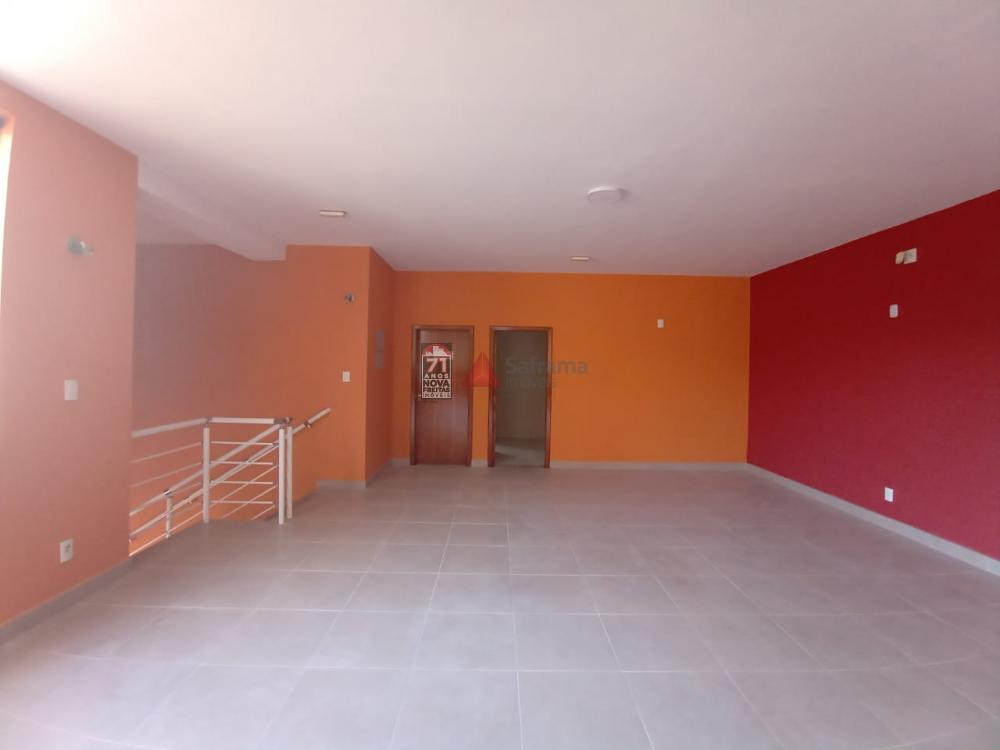 Alugar Comercial / Loja em Pindamonhangaba R$ 4.000,00 - Foto 13