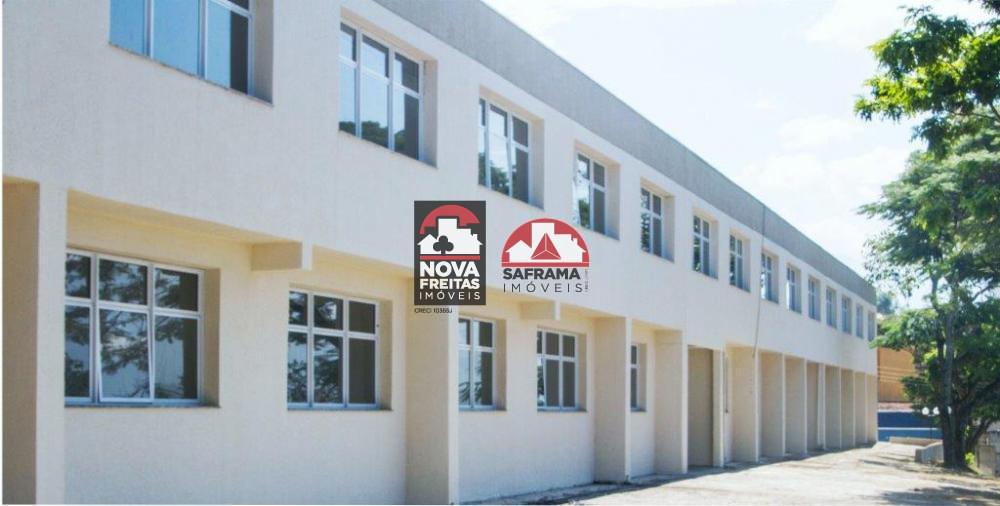 Alugar Comercial / P&aacute;tio Mantiqueira em Cruzeiro R$ 1.253,04 - Foto 2