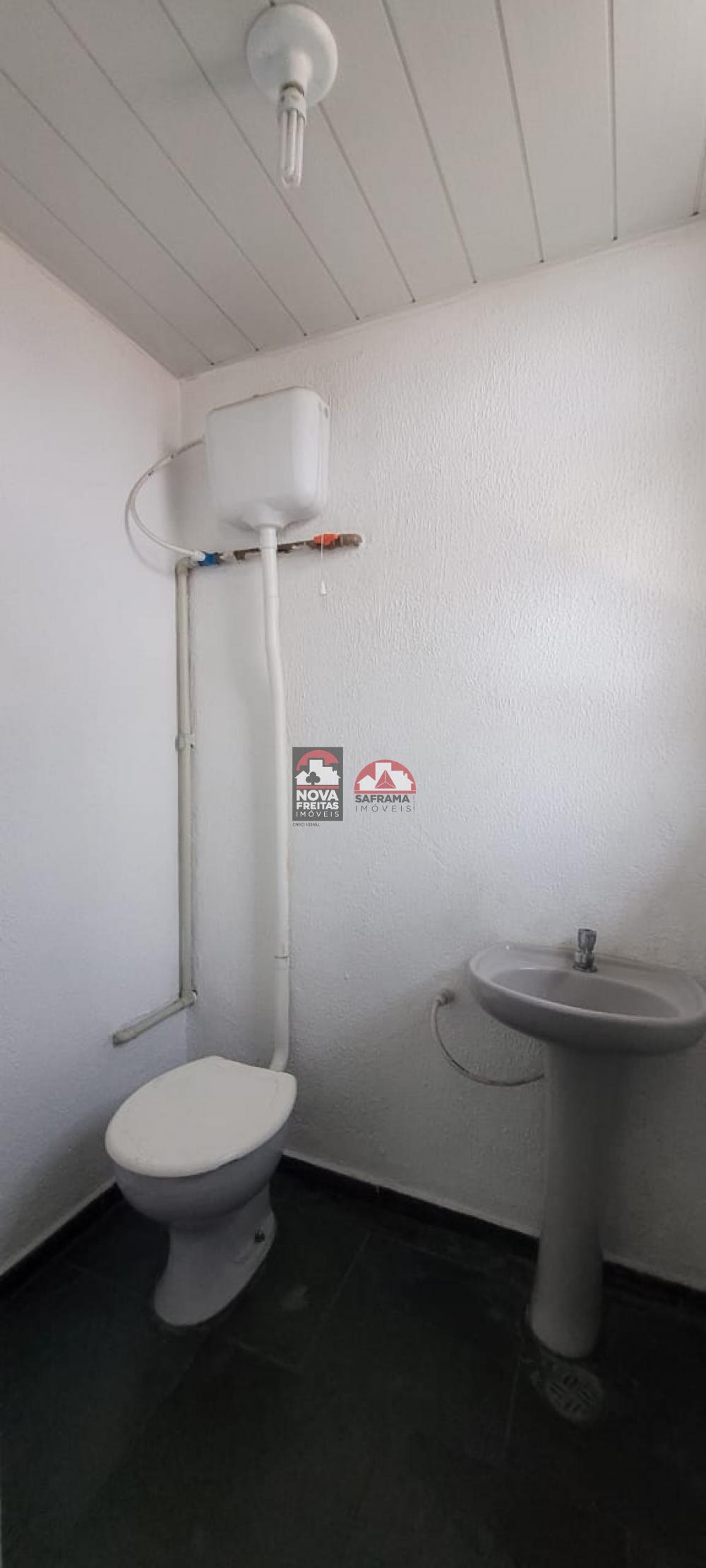 Alugar Comercial / Sala em S&atilde;o Jos&eacute; dos Campos R$ 700,00 - Foto 3