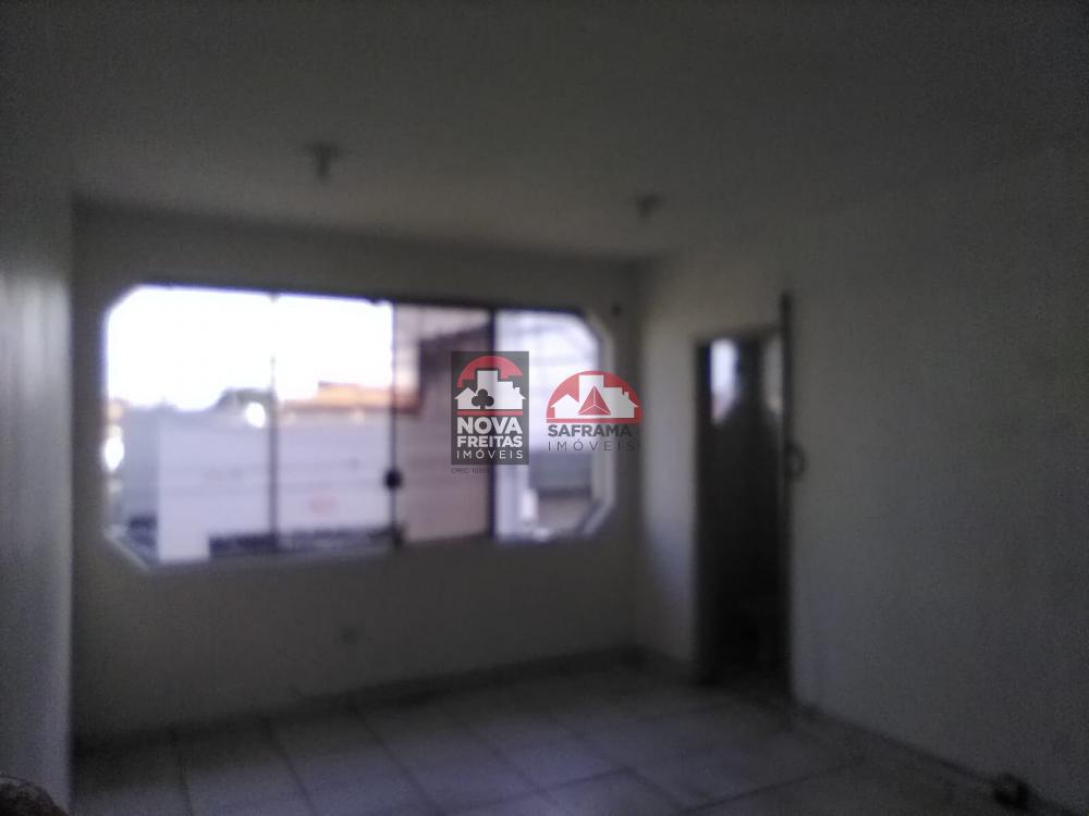 Alugar Comercial / Sala em S&atilde;o Jos&eacute; dos Campos R$ 800,00 - Foto 4