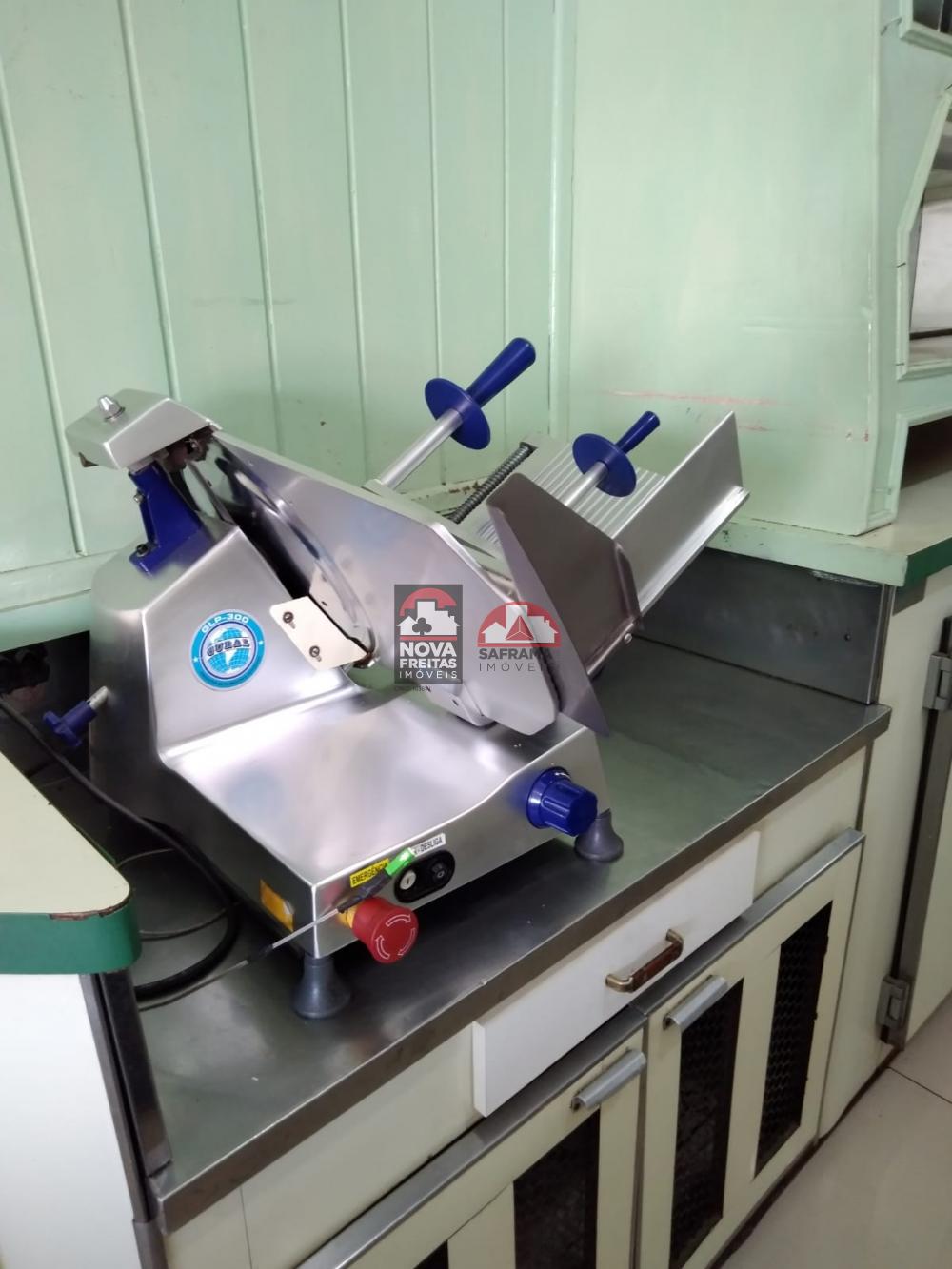 Alugar Comercial / Loja em S&atilde;o Jos&eacute; dos Campos R$ 3.800,00 - Foto 12