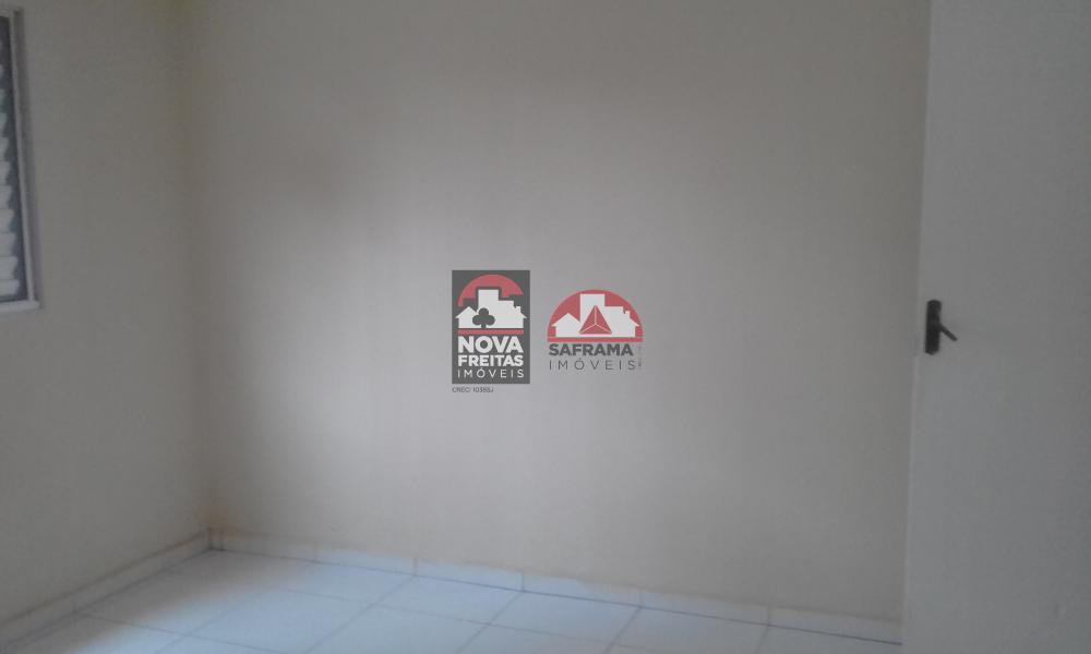 Alugar Casa / Padr&atilde;o em S&atilde;o Jos&eacute; dos Campos R$ 1.500,00 - Foto 9