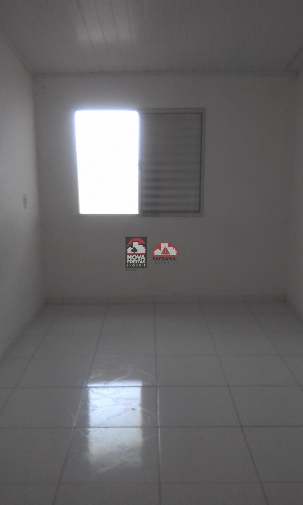 Alugar Casa / Padr&atilde;o em S&atilde;o Jos&eacute; dos Campos R$ 1.500,00 - Foto 11