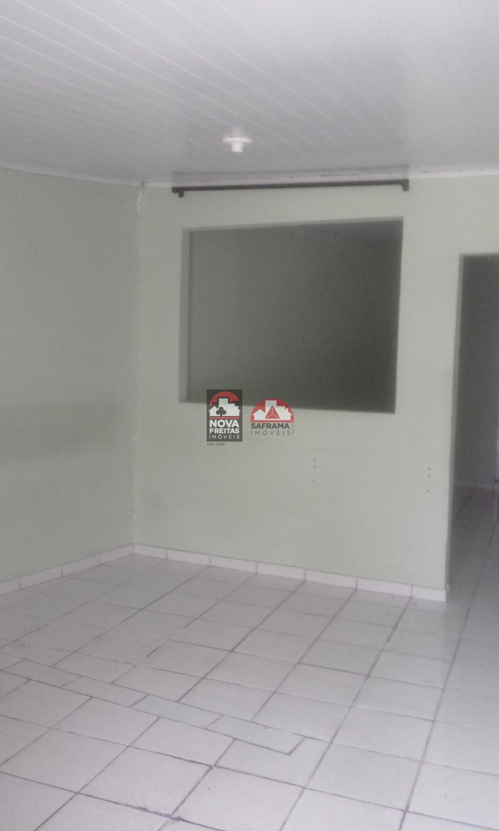 Alugar Casa / Padr&atilde;o em S&atilde;o Jos&eacute; dos Campos R$ 1.500,00 - Foto 17