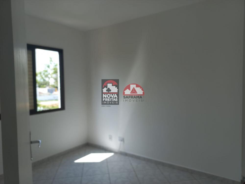 Alugar Apartamento / Padr&atilde;o em S&atilde;o Jos&eacute; dos Campos R$ 2.200,00 - Foto 4