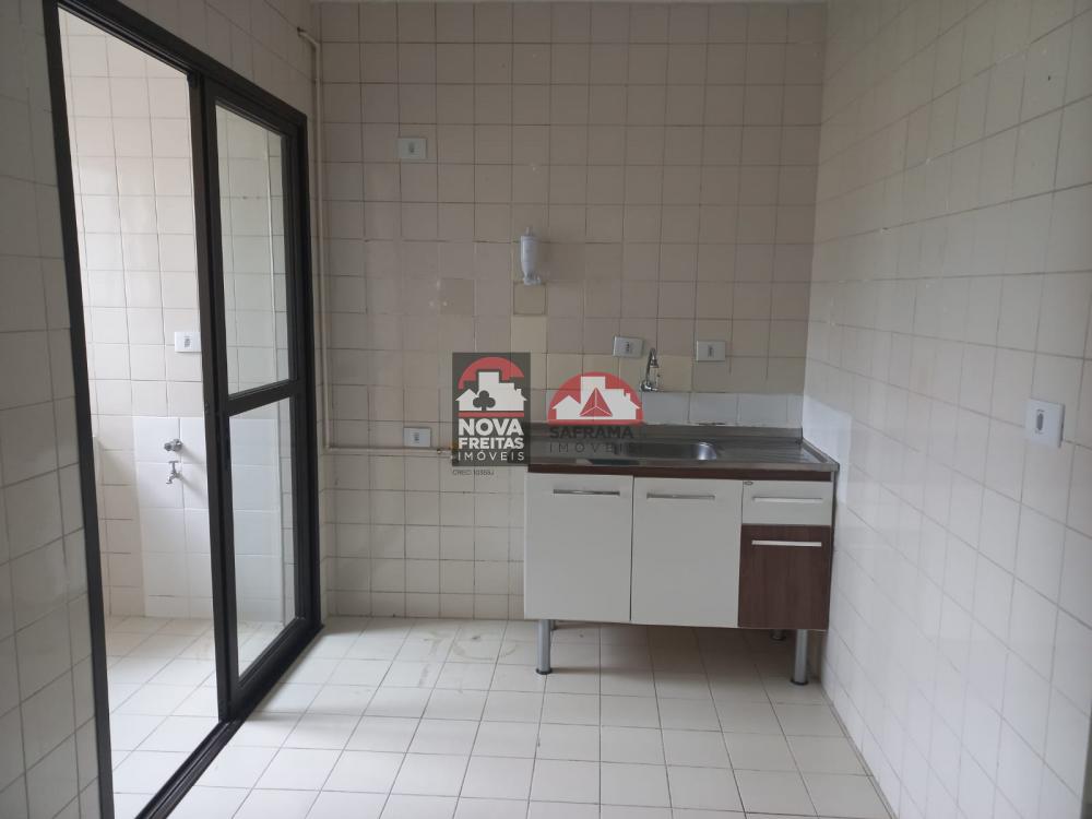 Alugar Apartamento / Padr&atilde;o em S&atilde;o Jos&eacute; dos Campos R$ 2.200,00 - Foto 6