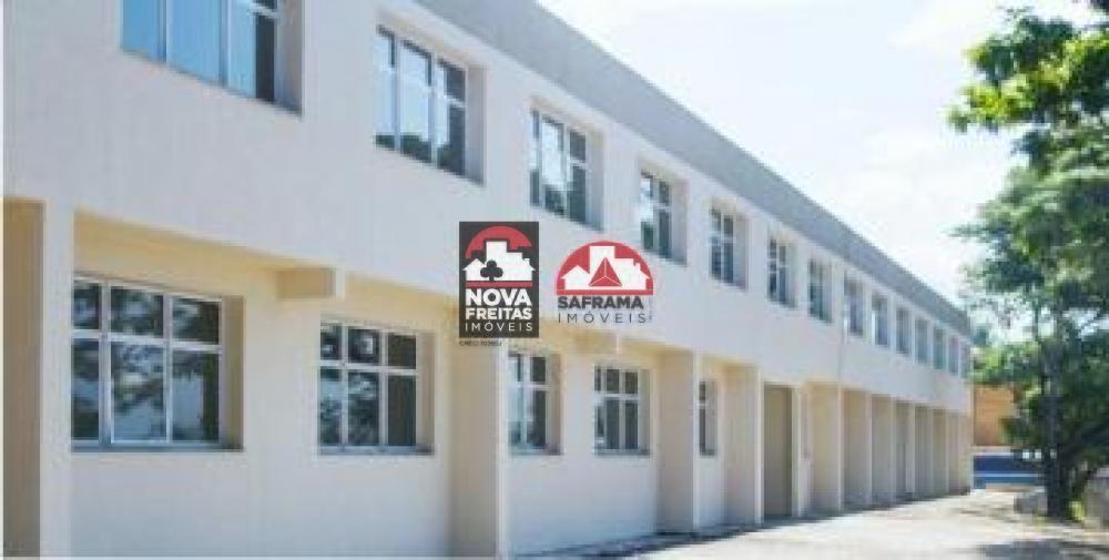 Alugar Comercial / P&aacute;tio Mantiqueira em Cruzeiro R$ 992,45 - Foto 2