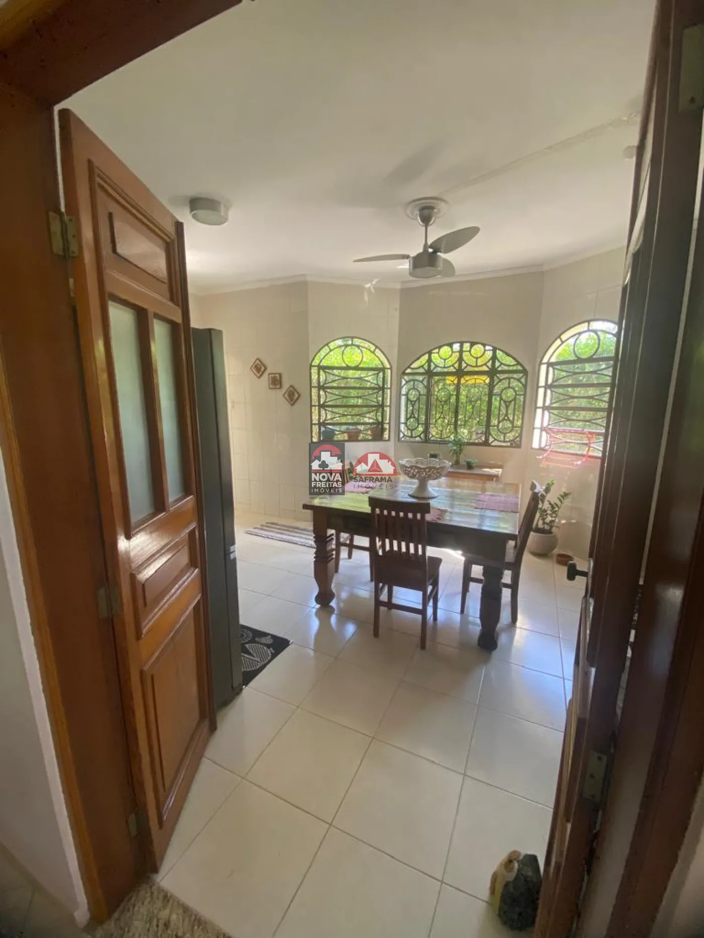 Comprar Casa / Sobrado Padr&atilde;o em Pindamonhangaba R$ 1.200.000,00 - Foto 6