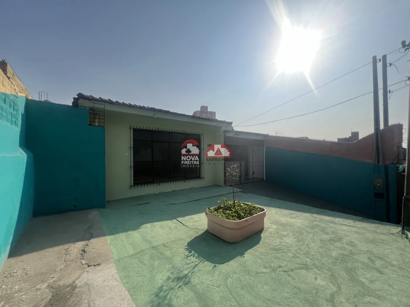 Alugar Comercial / Casa em S&atilde;o Jos&eacute; dos Campos R$ 1.800,00 - Foto 1