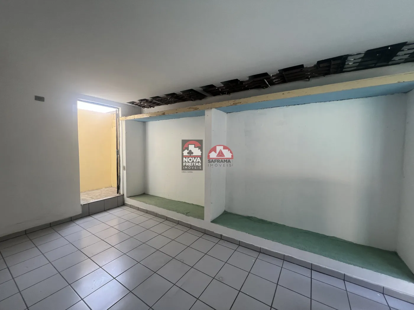 Alugar Comercial / Casa em S&atilde;o Jos&eacute; dos Campos R$ 1.800,00 - Foto 4