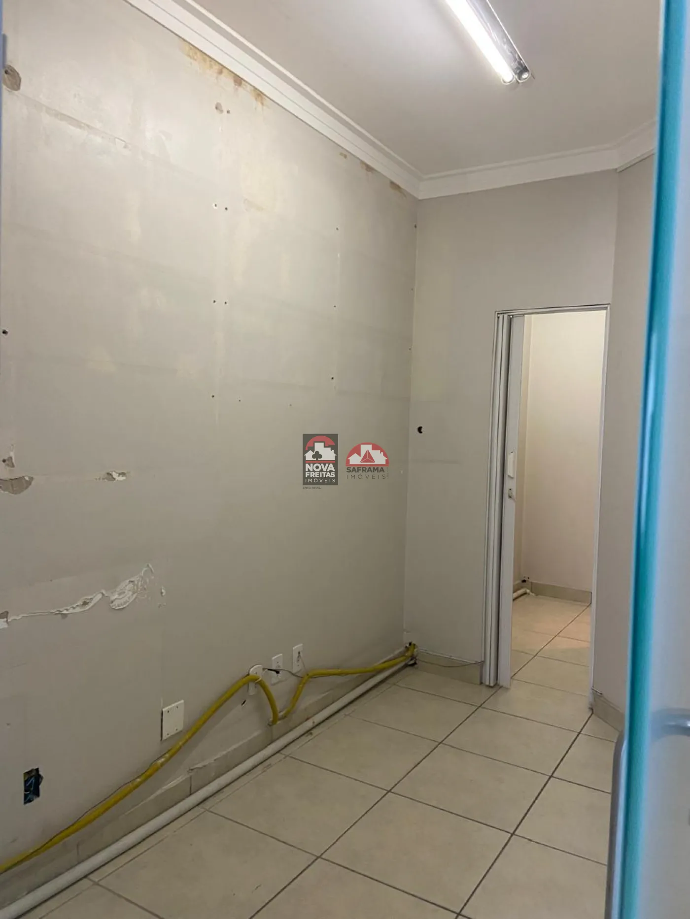 Alugar Comercial / Sala em S&atilde;o Jos&eacute; dos Campos R$ 1.700,00 - Foto 7