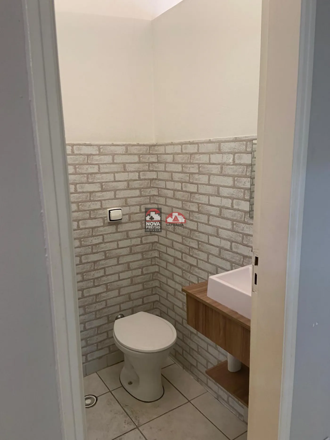 Alugar Comercial / Sala em S&atilde;o Jos&eacute; dos Campos R$ 1.700,00 - Foto 12