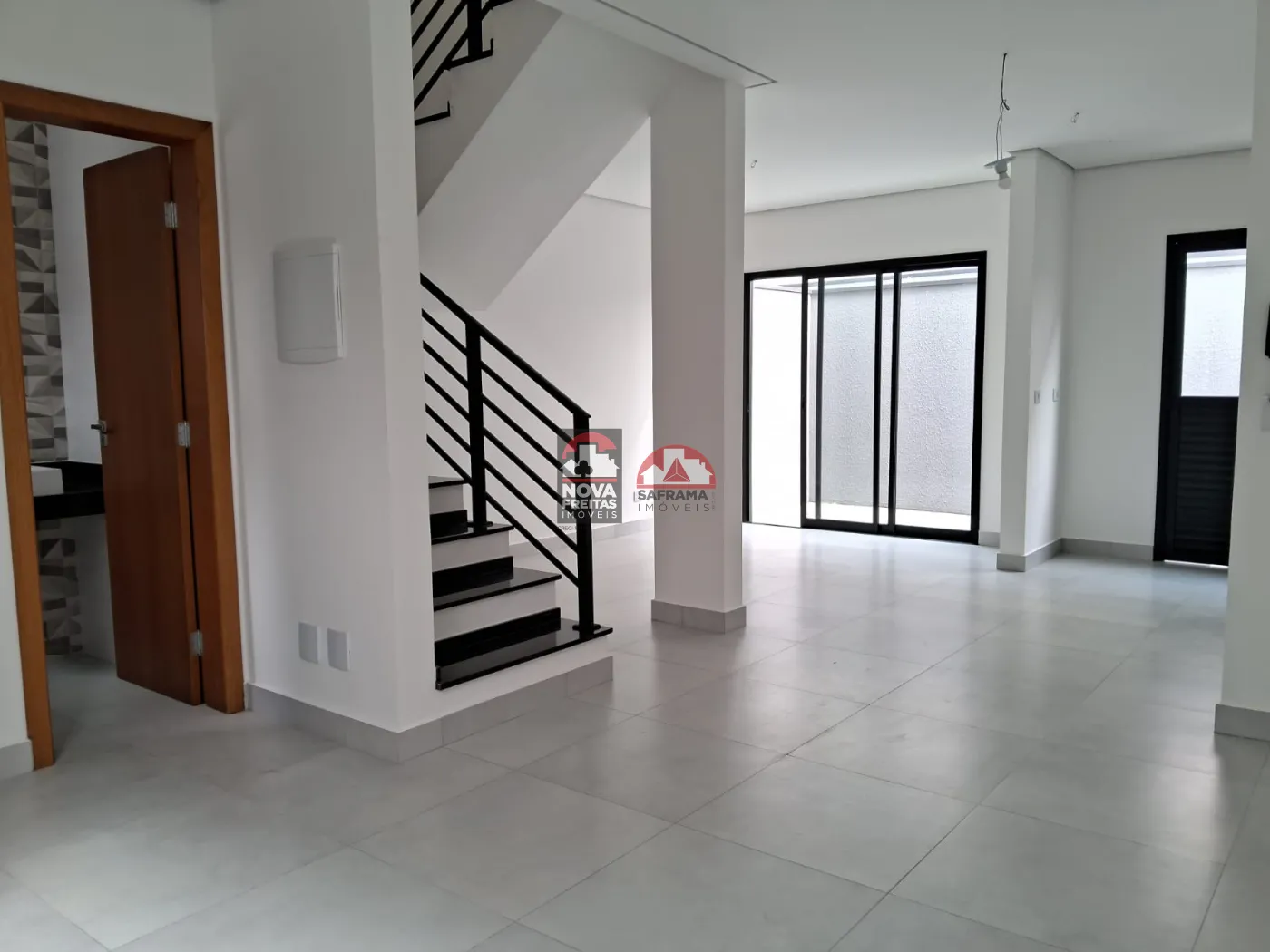 Comprar Casa / Sobrado Condom&iacute;nio em Caraguatatuba R$ 766.114,00 - Foto 2