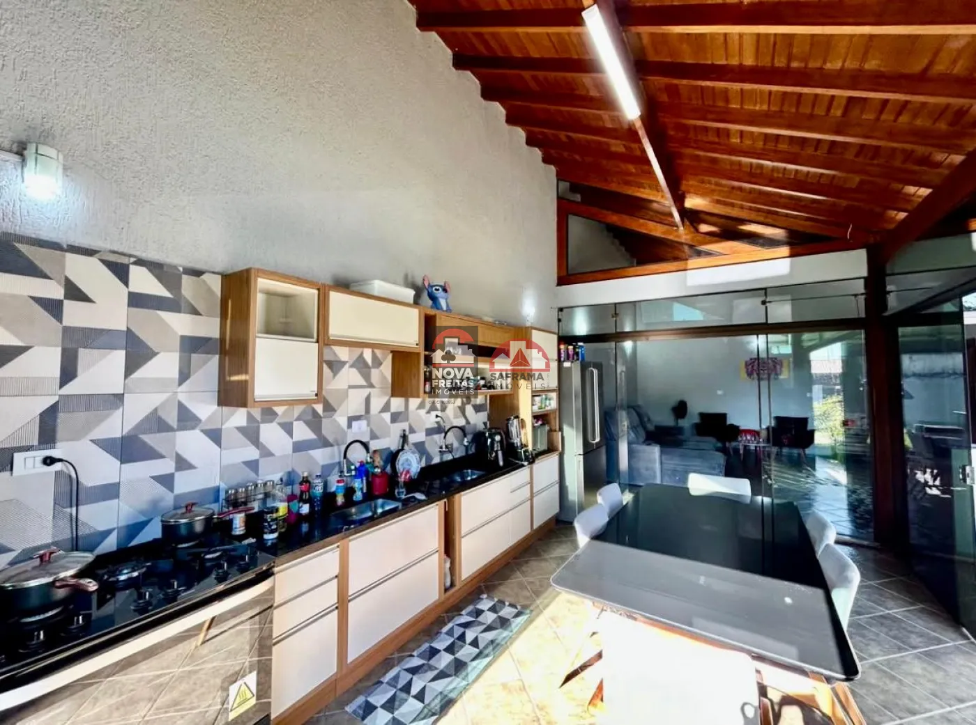 Alugar Casa / Padr&atilde;o em Pindamonhangaba R$ 3.000,00 - Foto 7