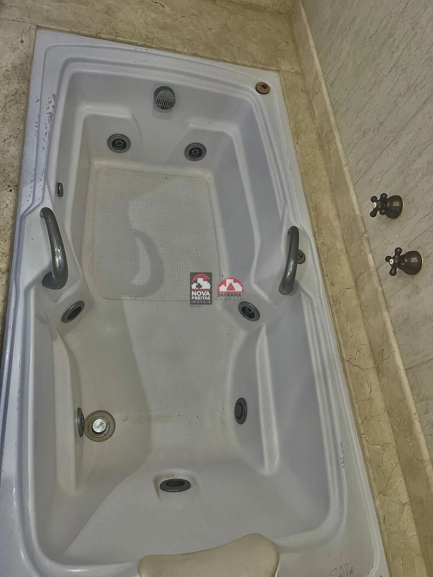 Alugar Casa / Condom&iacute;nio em Pindamonhangaba R$ 6.900,00 - Foto 16