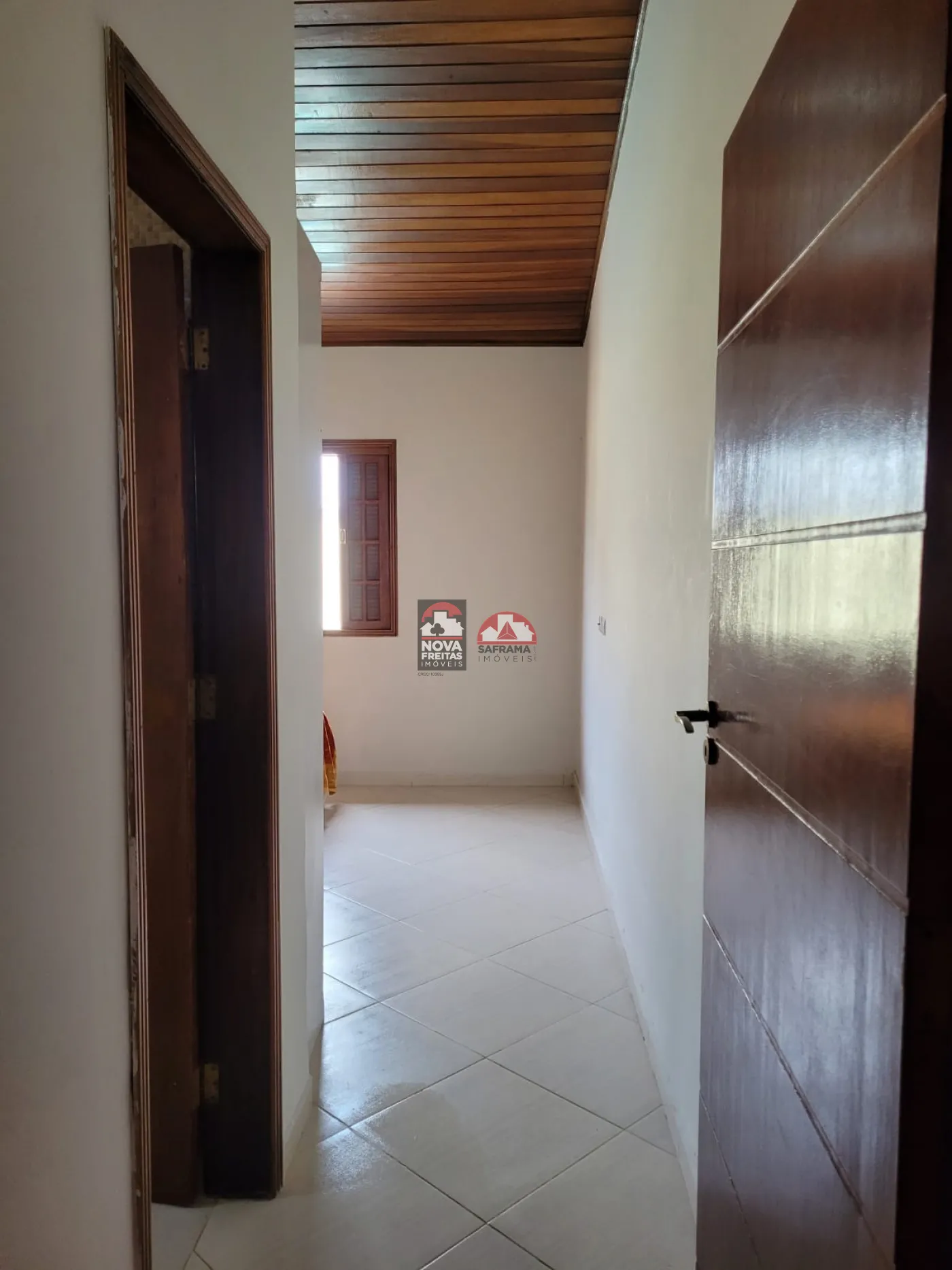 Comprar Casa / Padr&atilde;o em Caraguatatuba R$ 570.000,00 - Foto 1