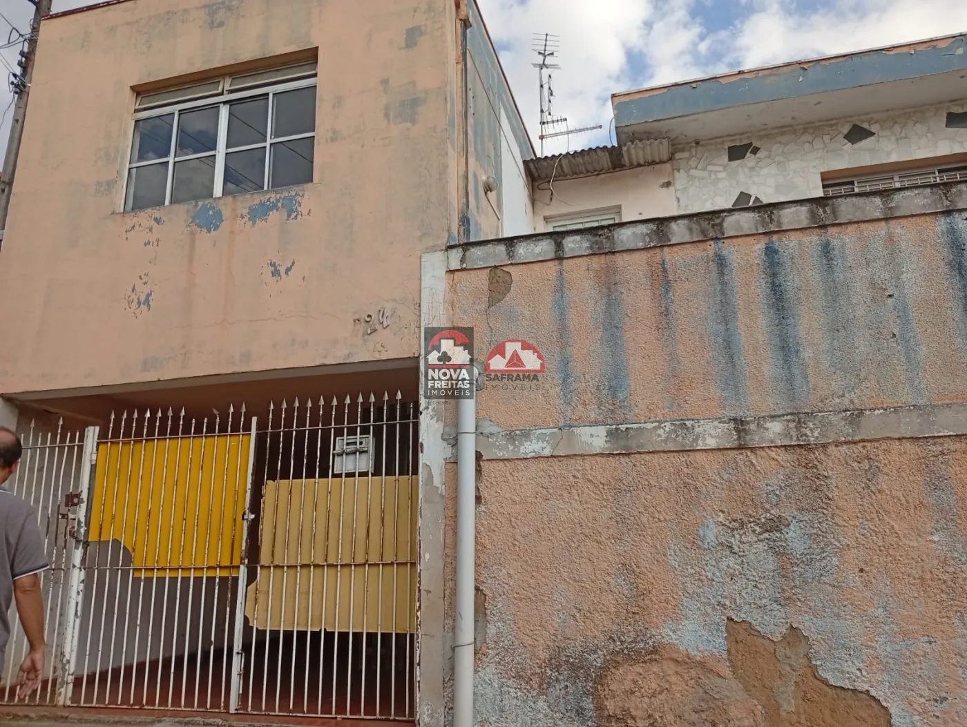 Comprar Casa / Padr&atilde;o em S&atilde;o Jos&eacute; dos Campos R$ 350.000,00 - Foto 2