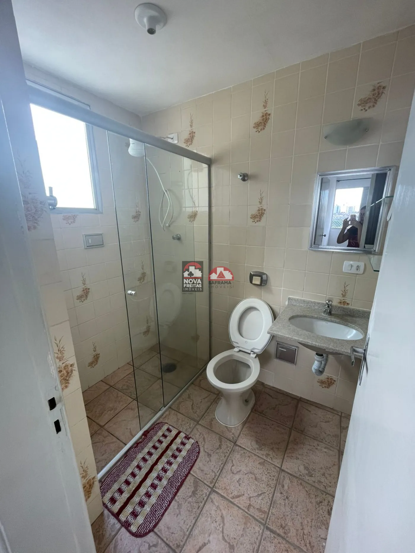 Alugar Apartamento / Padr&atilde;o em S&atilde;o Jos&eacute; dos Campos R$ 1.800,00 - Foto 9