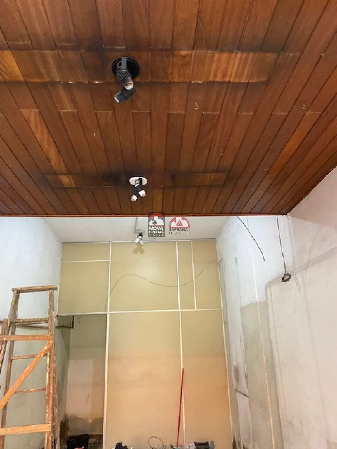 Alugar Comercial / Loja em S&atilde;o Jos&eacute; dos Campos R$ 2.000,00 - Foto 4