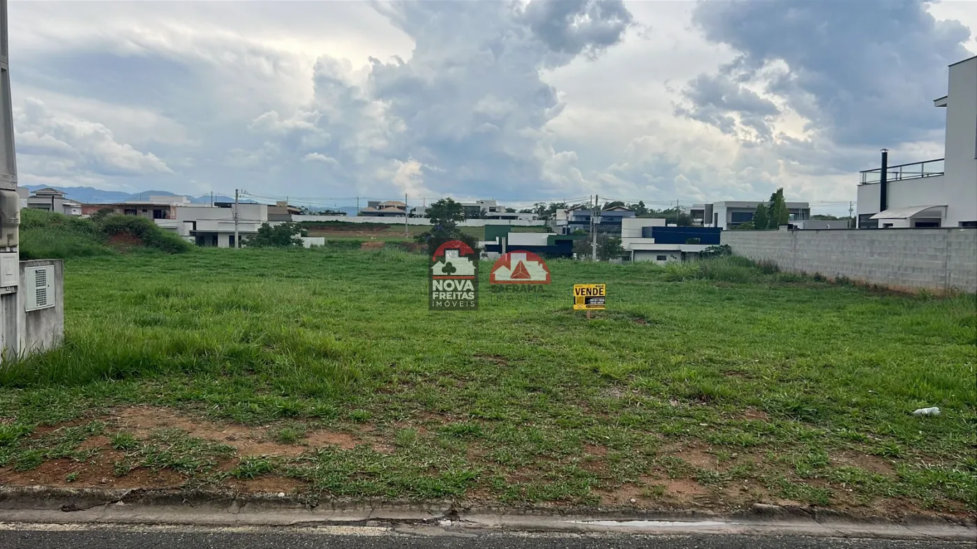 Comprar Terreno / Padr&atilde;o em Condom&iacute;nio em Pindamonhangaba R$ 575.000,00 - Foto 1