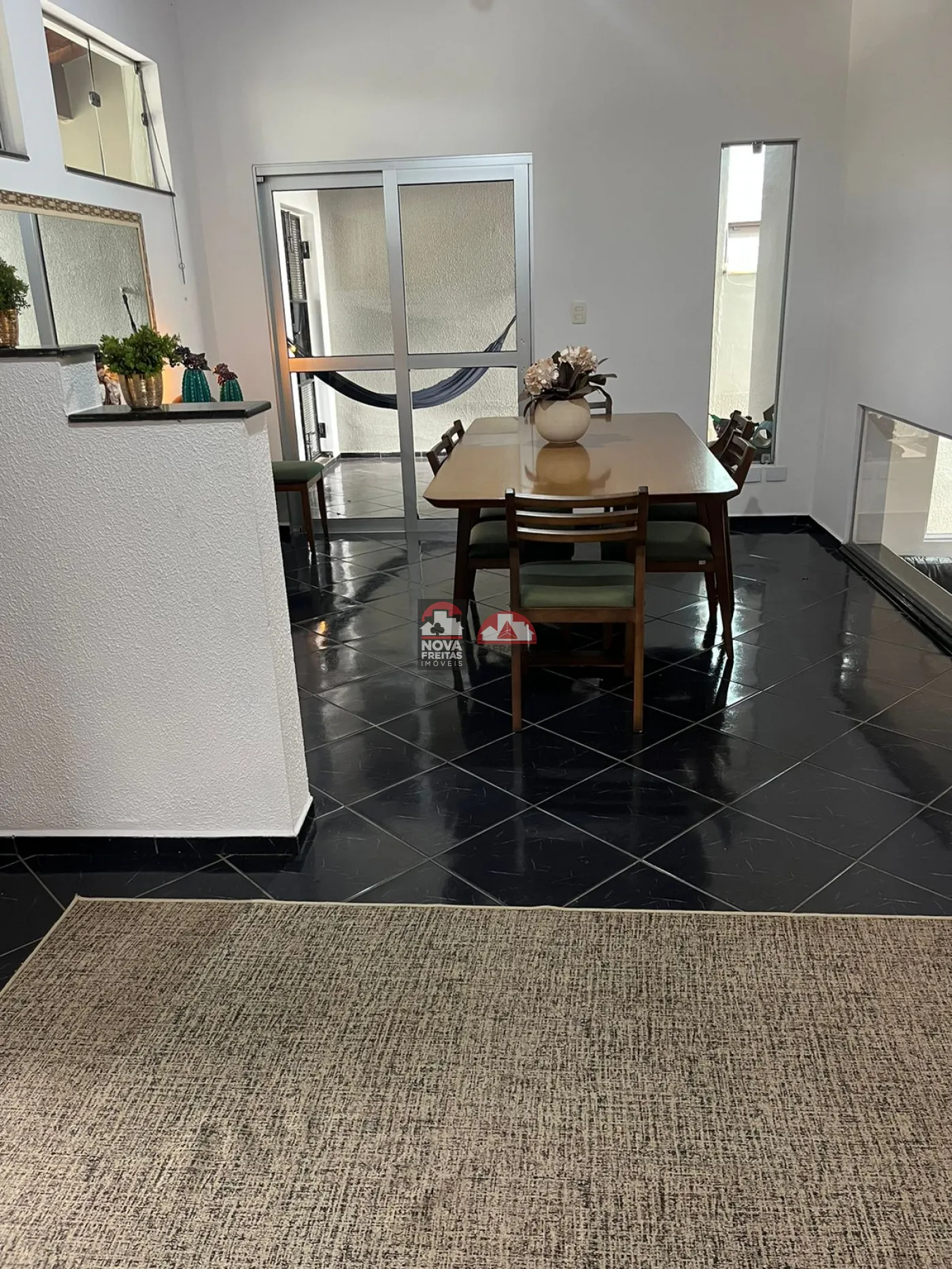 Comprar Casa / Sobrado Condom&iacute;nio em Pindamonhangaba R$ 900.000,00 - Foto 2