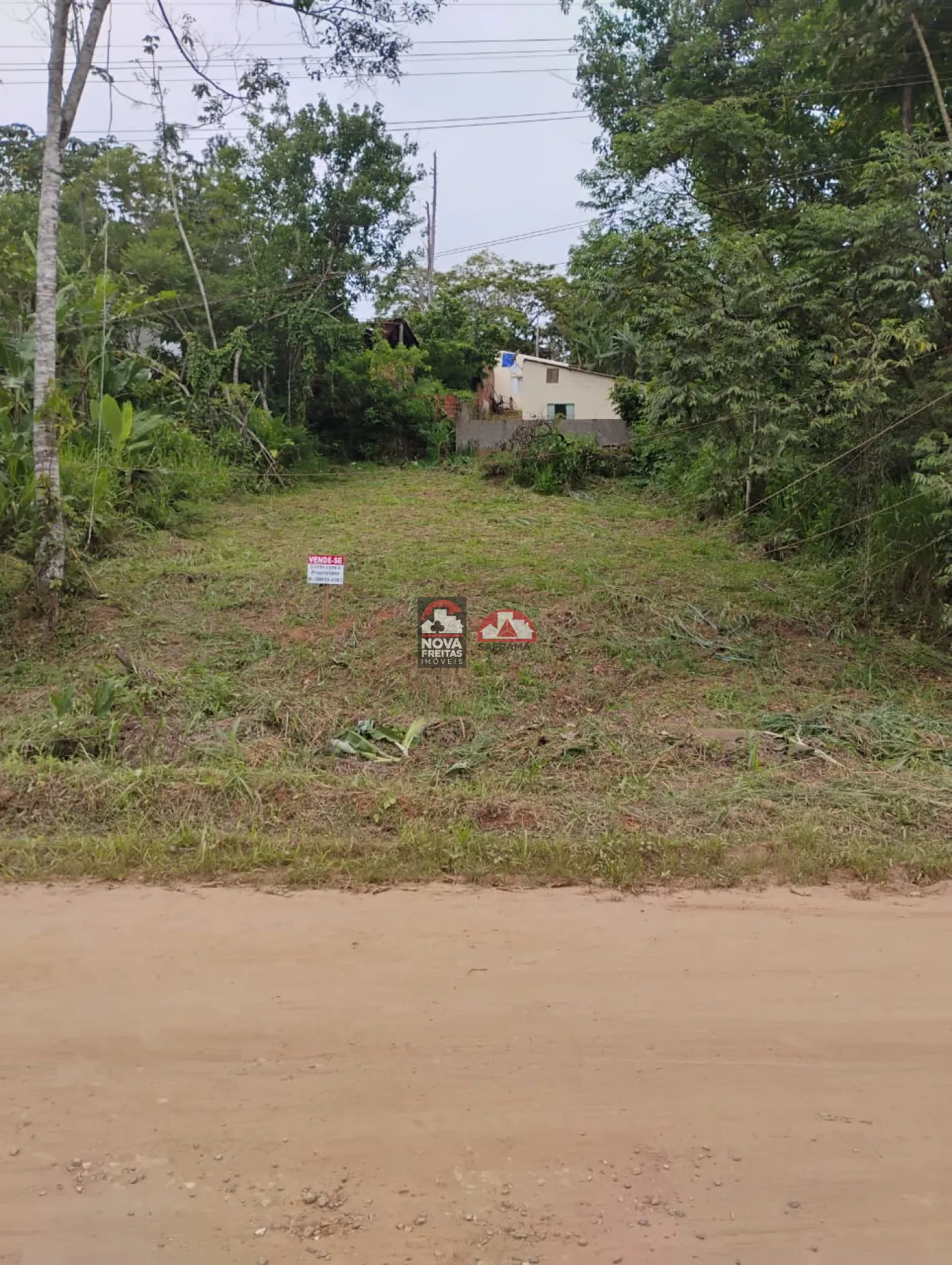 Comprar Terreno / Padr&atilde;o em Caraguatatuba R$ 330.000,00 - Foto 1