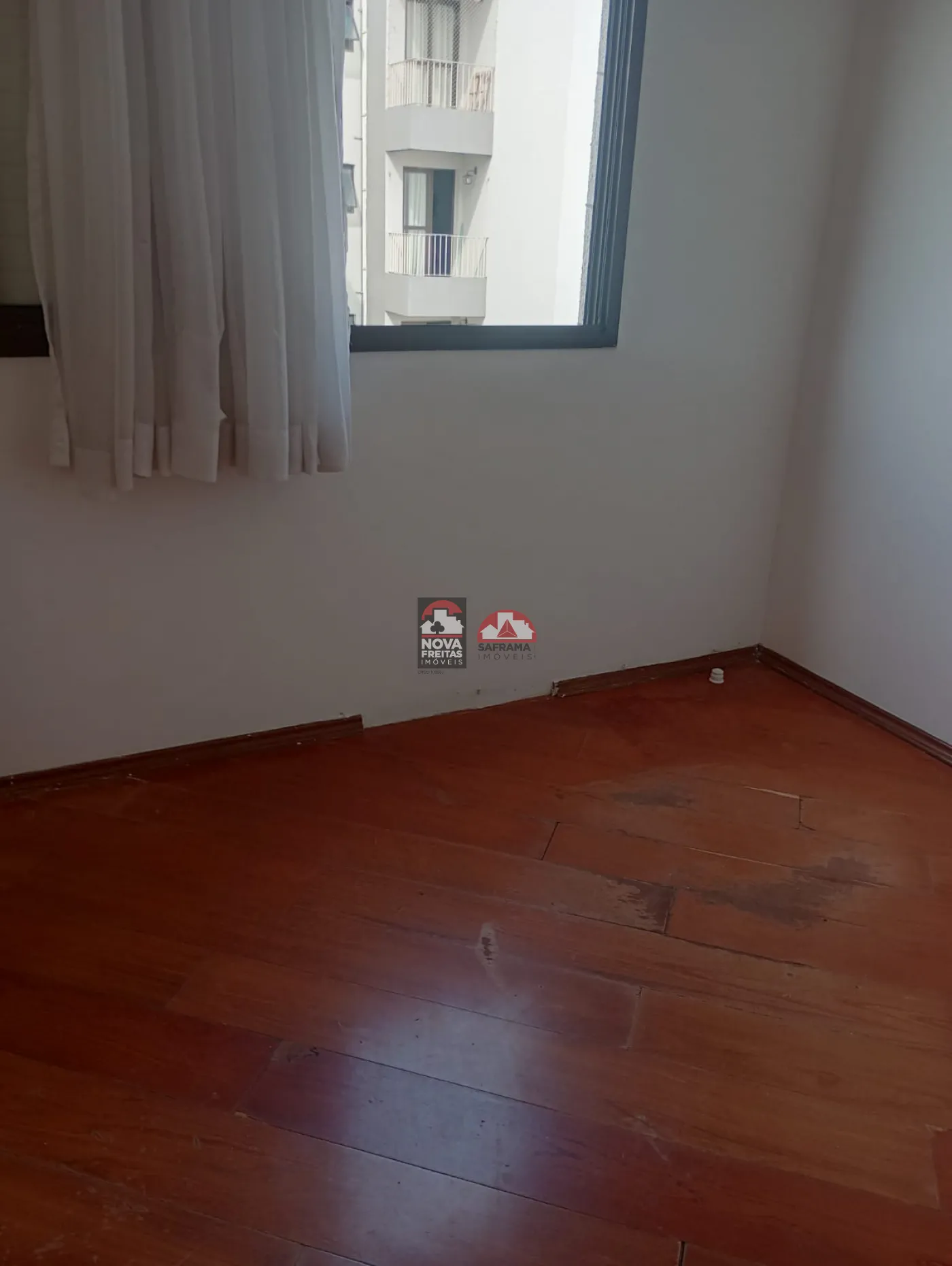 Comprar Apartamento / Padr&atilde;o em S&atilde;o Jos&eacute; dos Campos R$ 350.000,00 - Foto 2