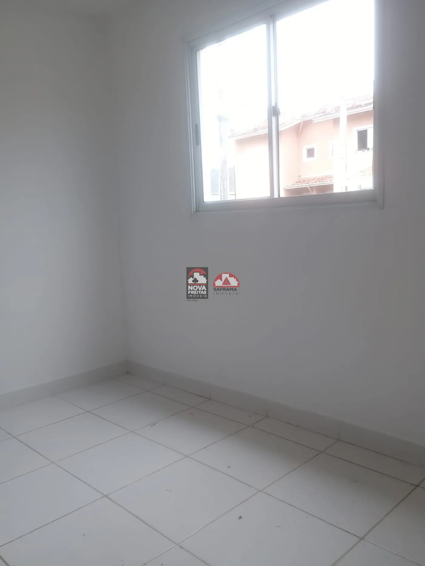 Alugar Casa / Sobrado Condom&iacute;nio em S&atilde;o Jos&eacute; dos Campos R$ 2.500,00 - Foto 3