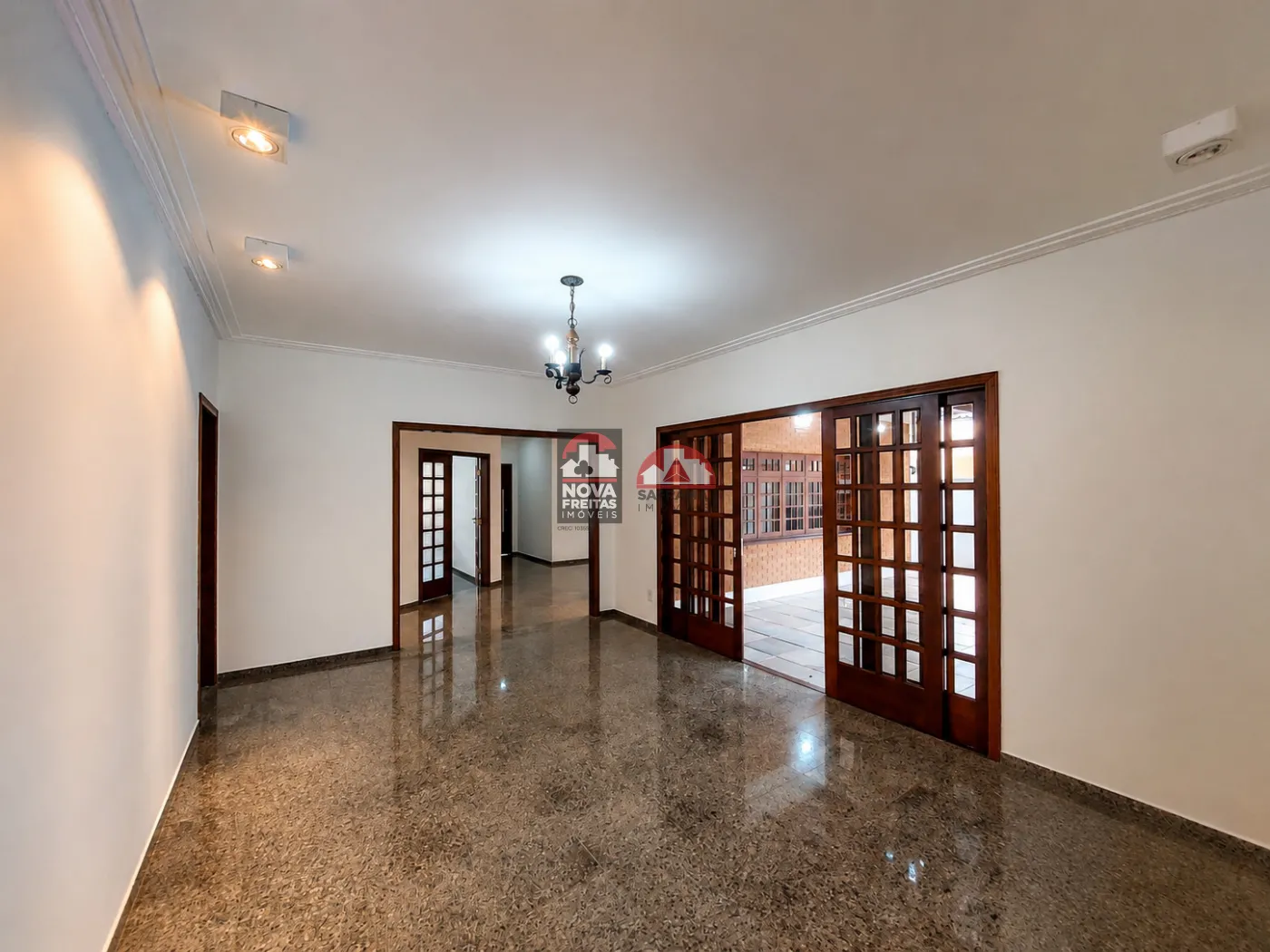 Alugar Casa / Condom&iacute;nio em Pindamonhangaba R$ 7.000,00 - Foto 7