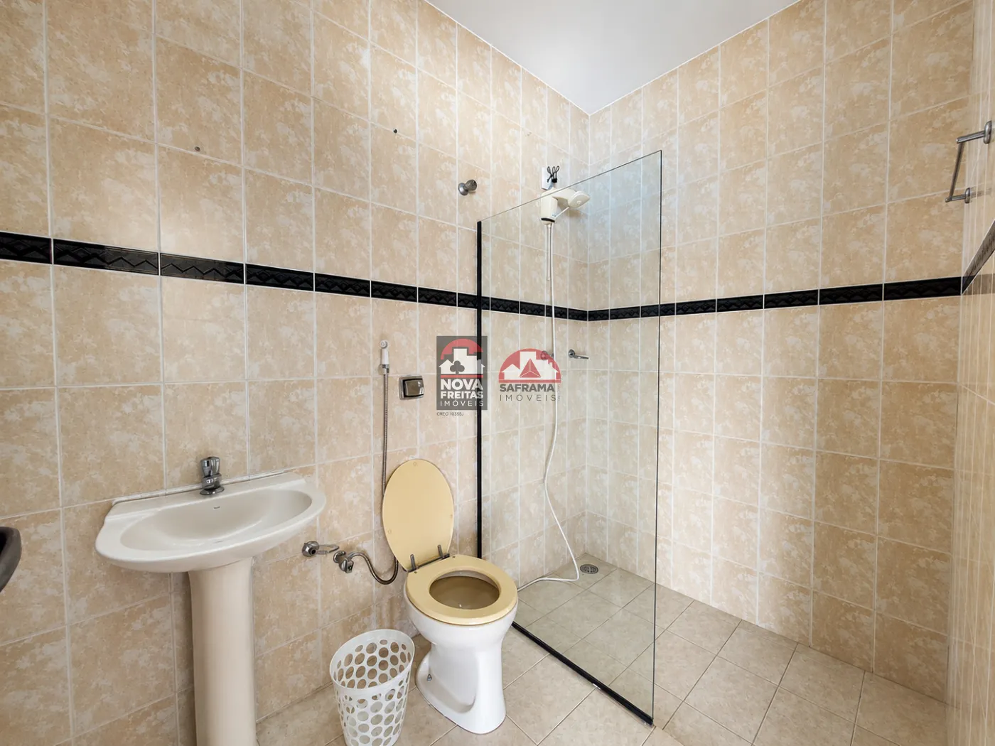 Alugar Casa / Condom&iacute;nio em Pindamonhangaba R$ 7.000,00 - Foto 18