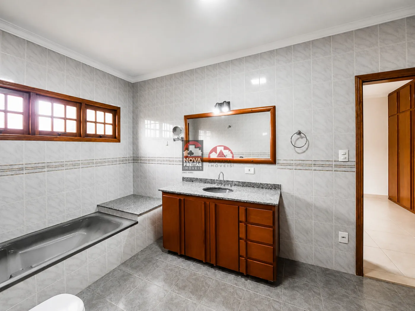 Alugar Casa / Condom&iacute;nio em Pindamonhangaba R$ 7.000,00 - Foto 25