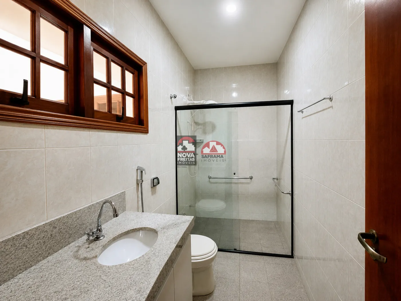 Alugar Casa / Condom&iacute;nio em Pindamonhangaba R$ 7.000,00 - Foto 32