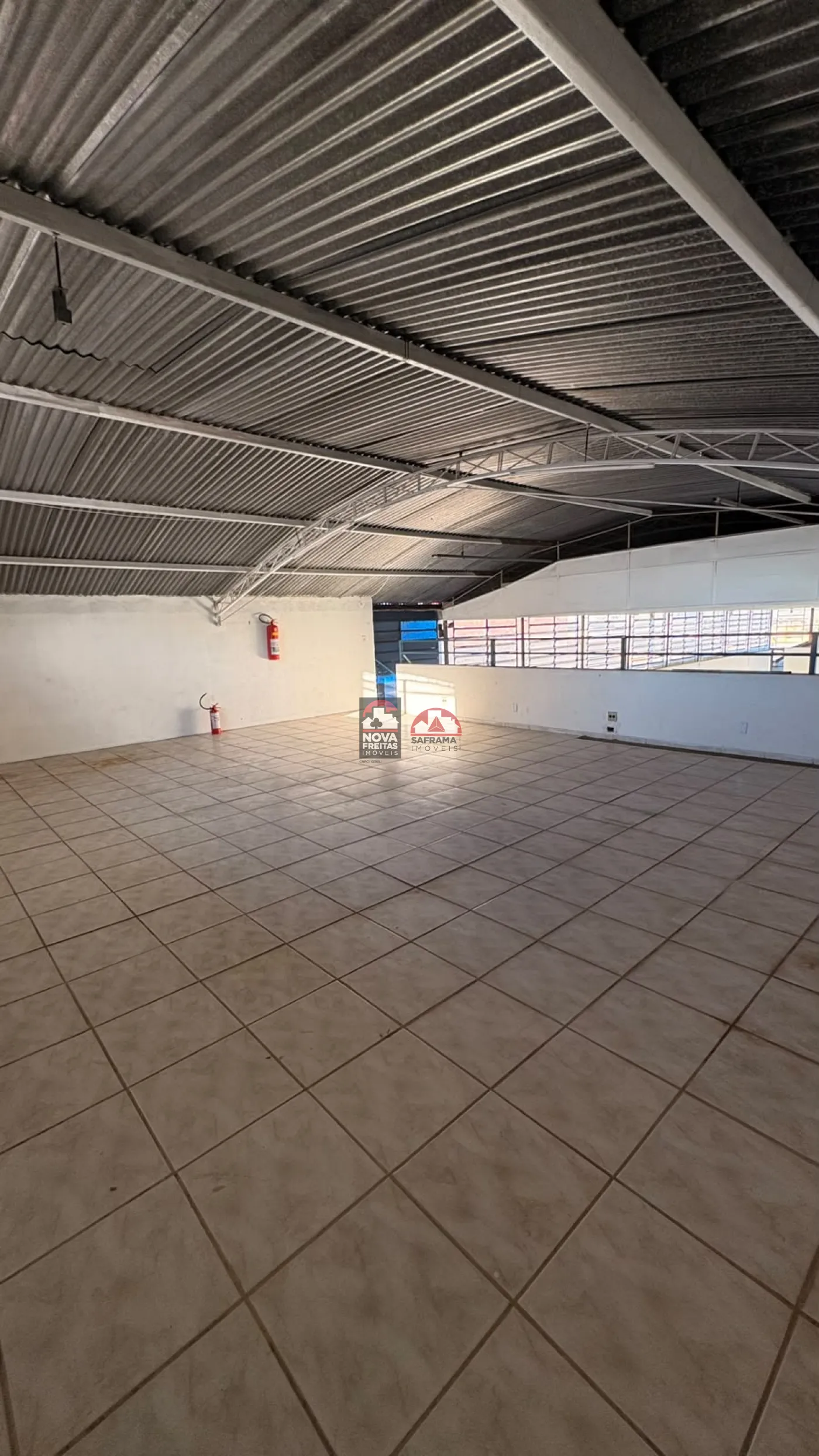 Alugar Comercial / Galp&atilde;o em S&atilde;o Jos&eacute; dos Campos R$ 10.000,00 - Foto 21