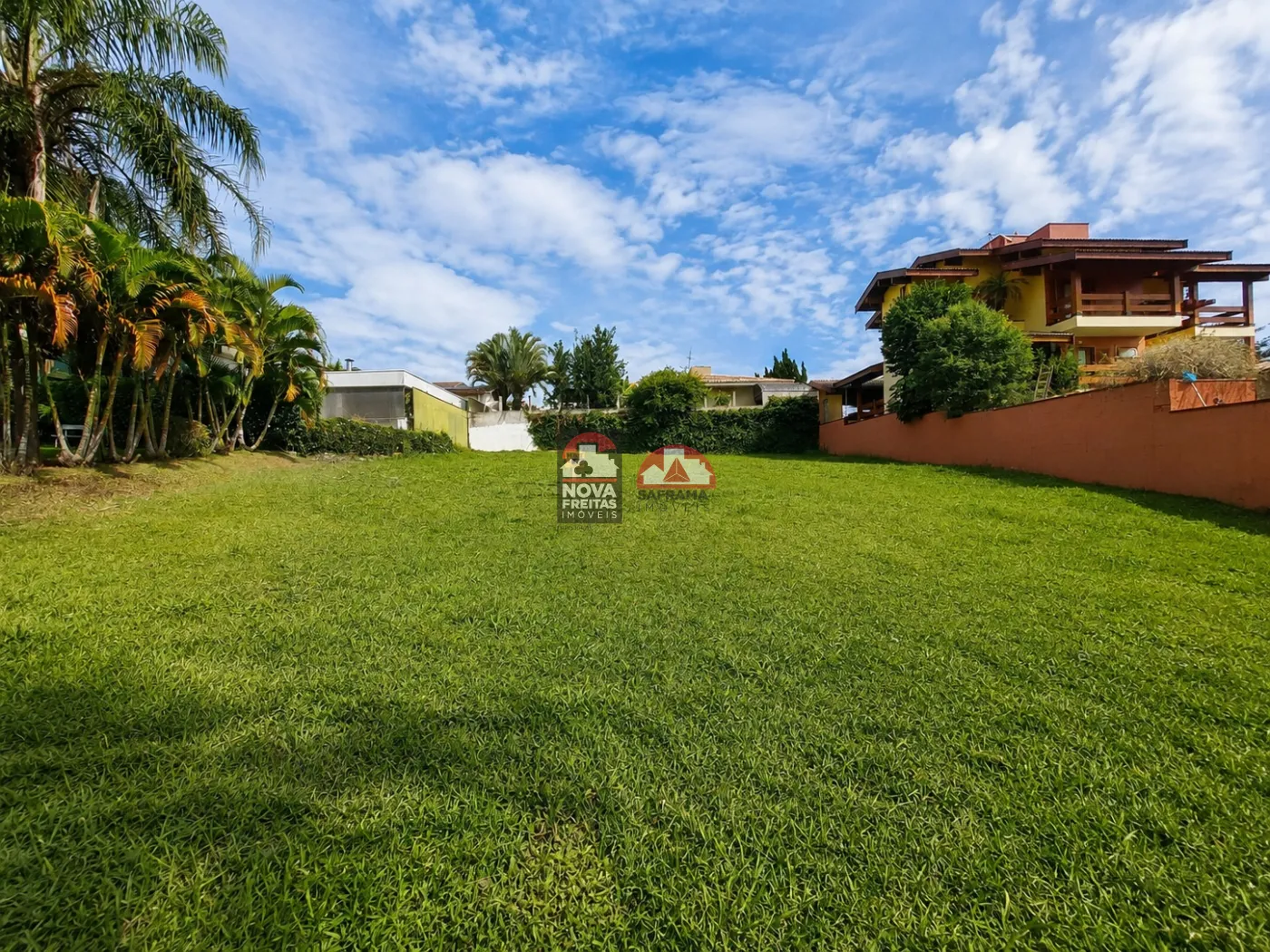 Comprar Terreno / Padr&atilde;o em Condom&iacute;nio em Pindamonhangaba R$ 750.000,00 - Foto 1