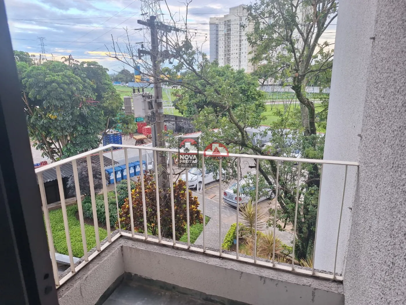 Alugar Apartamento / Padr&atilde;o em S&atilde;o Jos&eacute; dos Campos R$ 1.800,00 - Foto 6