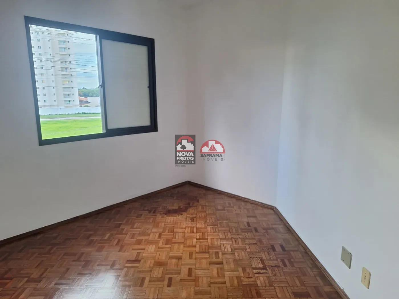 Alugar Apartamento / Padr&atilde;o em S&atilde;o Jos&eacute; dos Campos R$ 1.800,00 - Foto 9