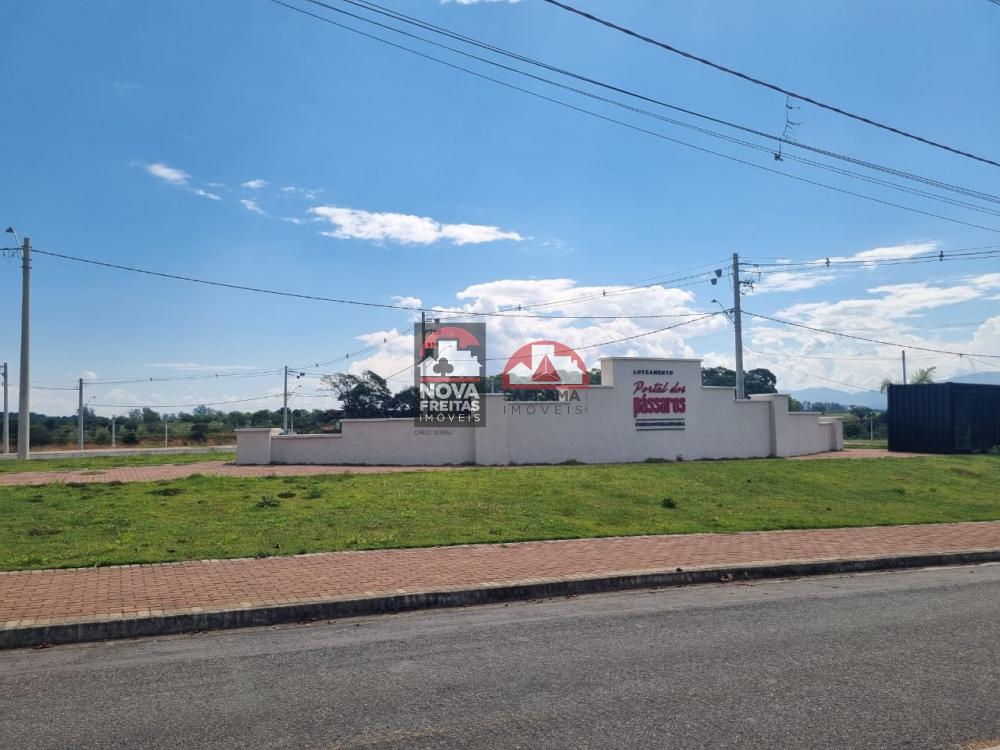 Comprar Terreno / Padr&atilde;o em Condom&iacute;nio em Pindamonhangaba R$ 140.000,00 - Foto 3