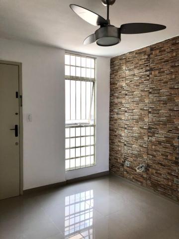 Sao Jose dos Campos Eugenio de Mello Apartamento Locacao R$ 1.500,00 Condominio R$230,00 2 Dormitorios 1 Vaga 