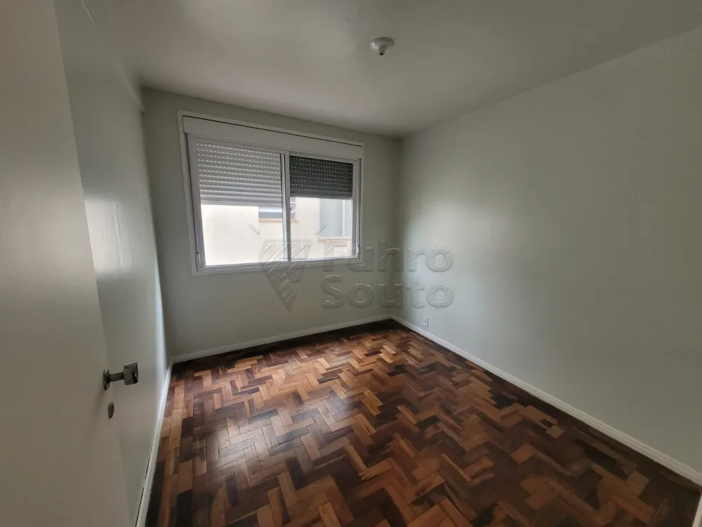 Alugar Apartamento / Padr&atilde;o em Pelotas R$ 1.500,00 - Foto 6
