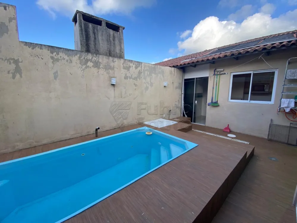 Comprar Casa / Padr&atilde;o em Pelotas R$ 460.000,00 - Foto 18