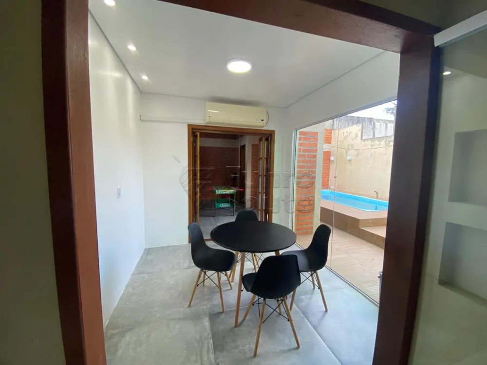 Comprar Casa / Padr&atilde;o em Pelotas R$ 460.000,00 - Foto 16