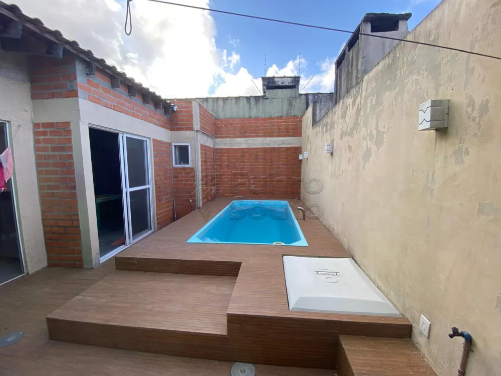 Comprar Casa / Padr&atilde;o em Pelotas R$ 460.000,00 - Foto 19