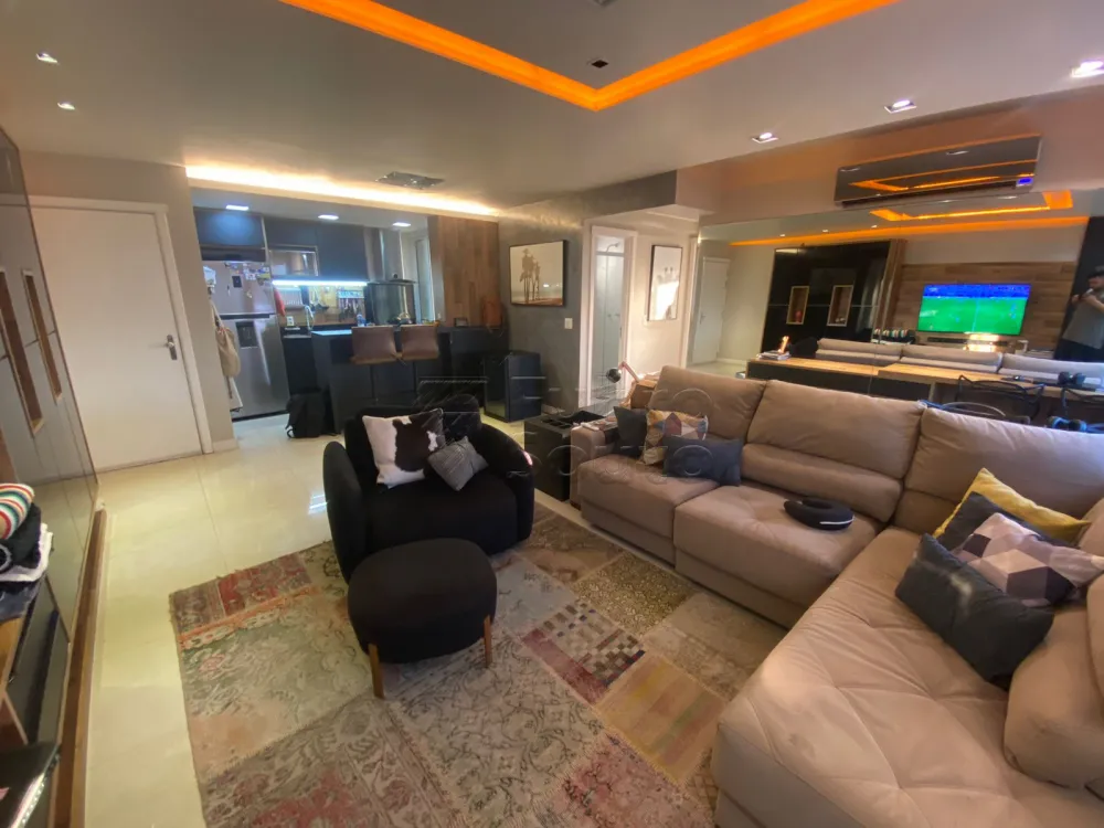 Comprar Apartamento / Padr&atilde;o em Pelotas R$ 550.000,00 - Foto 2