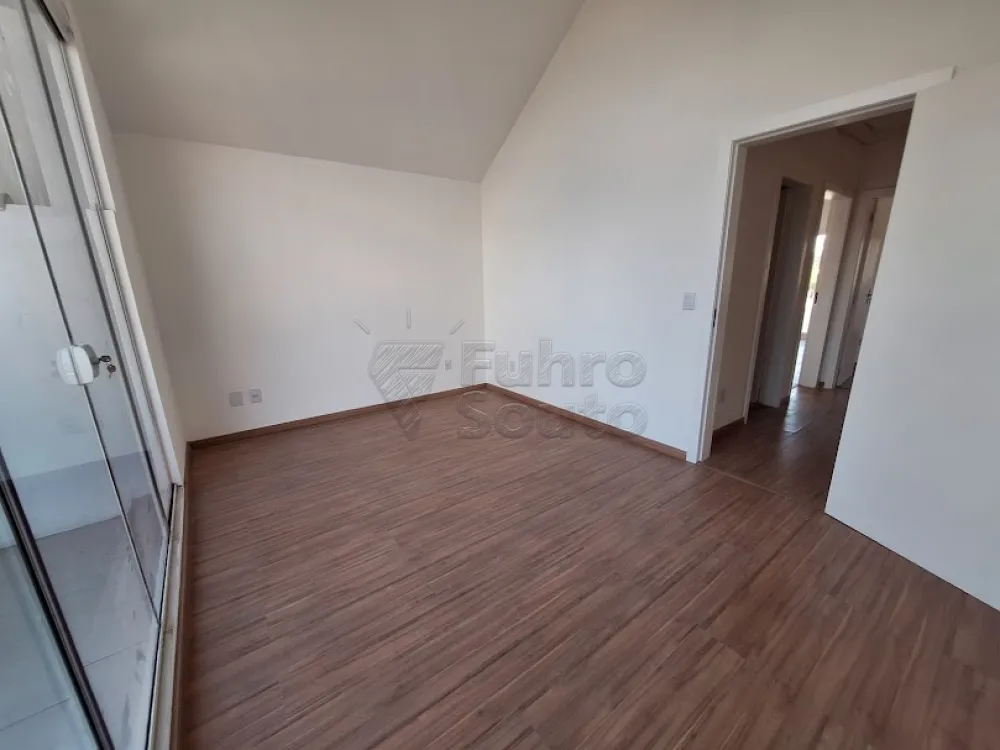 Comprar Casa / Padr&atilde;o em Pelotas R$ 850.000,00 - Foto 7