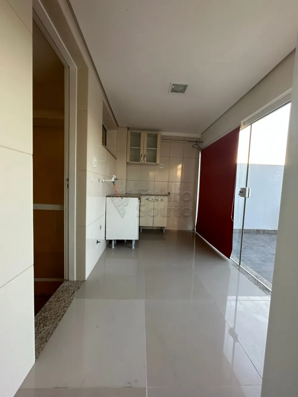 Comprar Casa / Padr&atilde;o em Pelotas R$ 1.390.000,00 - Foto 25