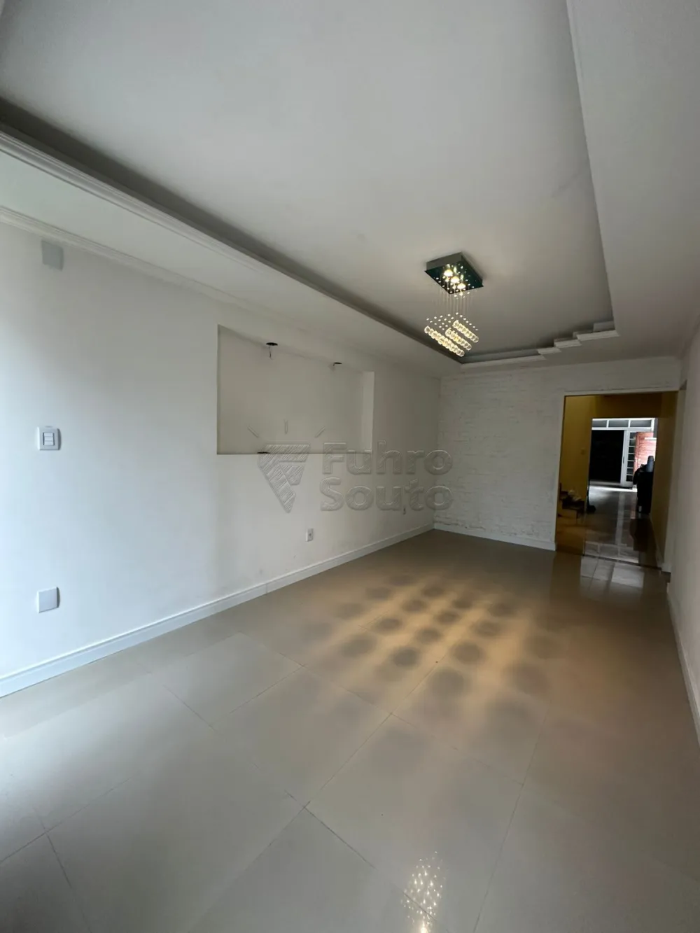 Comprar Casa / Padr&atilde;o em Pelotas R$ 1.390.000,00 - Foto 11